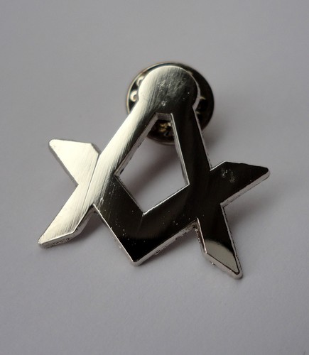 Pre owned freemason mason - pre-owned,