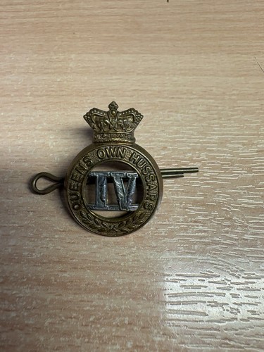 4th hussars cap - own),